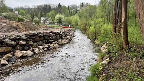 Zpevnění břehu a kanalizace 5/2026